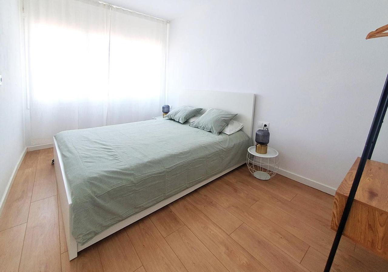 Ferienwohnung Acojedor Piso Cerca Del Metro Cornellà de Llobregat Exterior foto